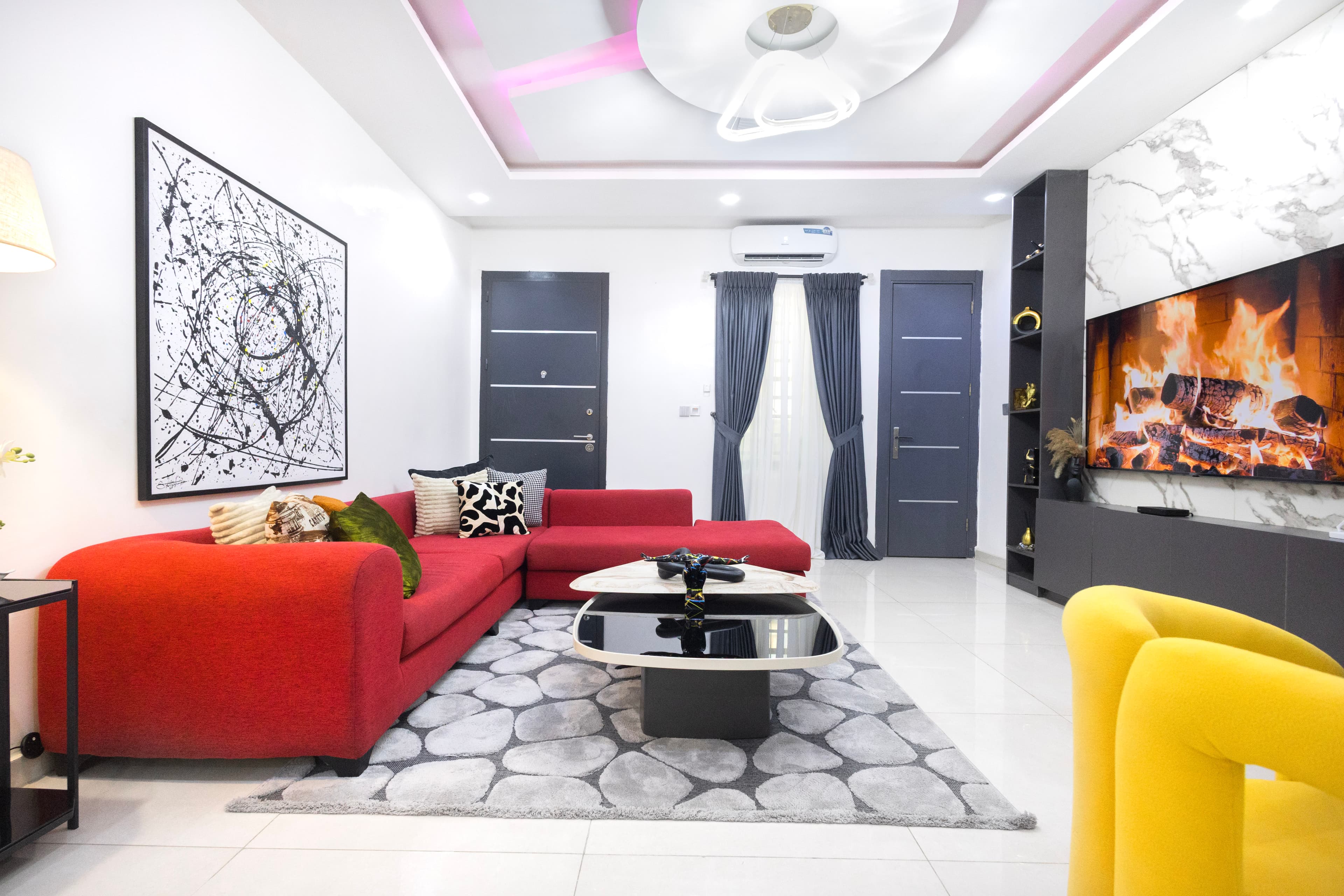 Exquisite 2 bedroom fully serviced apartment image